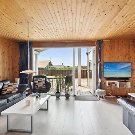 Holiday home Wolter - 700m From The Sea By Interhome *